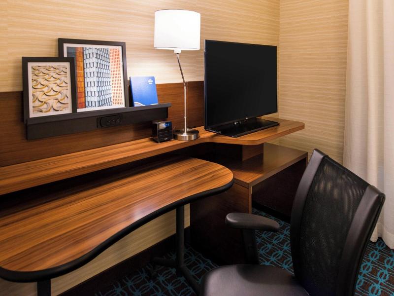 Fairfield Inn & Suites Utica image