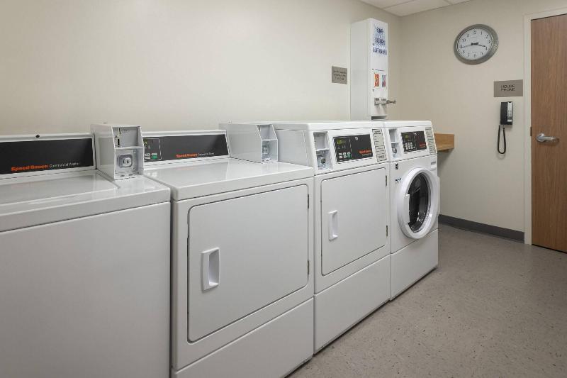 Fairfield Inn & Suites by Marriott South Kingstown image