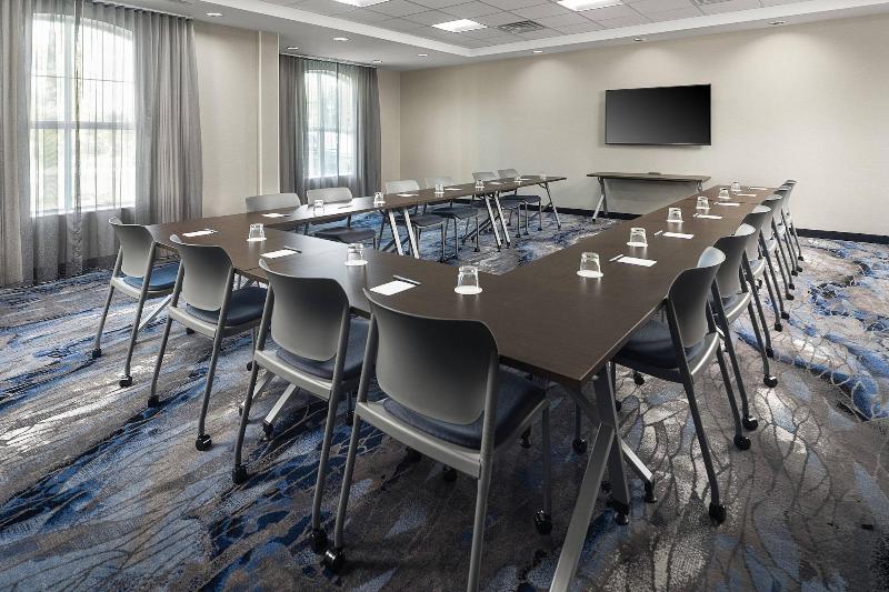 Fairfield Inn & Suites by Marriott South Kingstown image