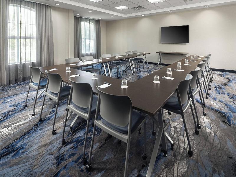 Fairfield Inn & Suites by Marriott South Kingstown image