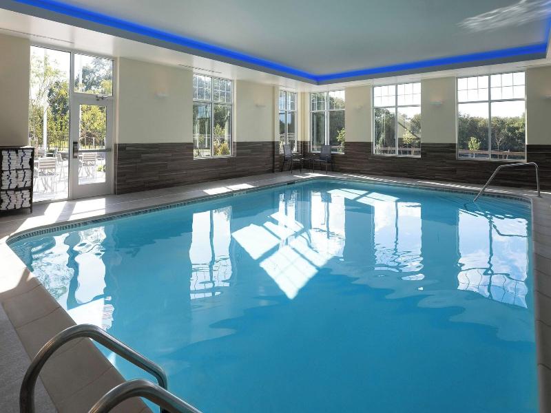 Fairfield Inn & Suites by Marriott South Kingstown image