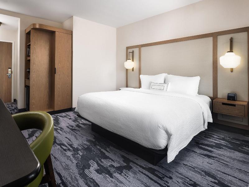 Fairfield Inn & Suites by Marriott South Kingstown image