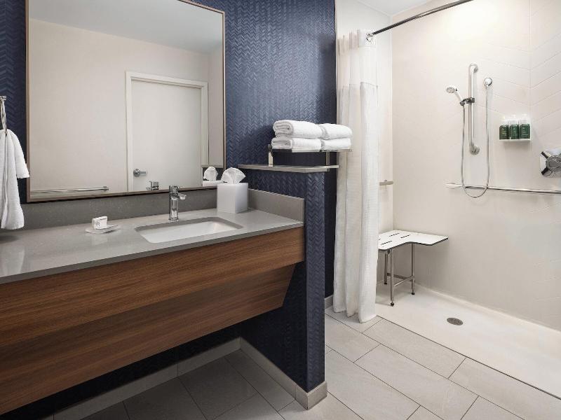 Fairfield Inn & Suites by Marriott South Kingstown image