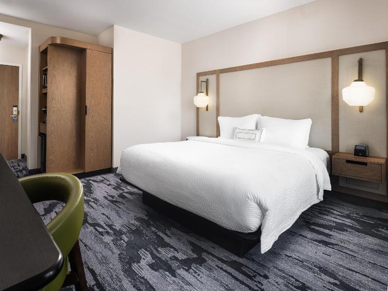 Fairfield Inn & Suites by Marriott South Kingstown image