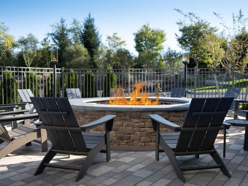 Fairfield Inn & Suites by Marriott South Kingstown image