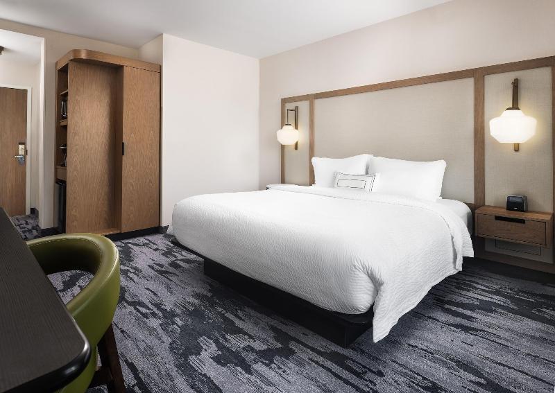 Fairfield Inn & Suites by Marriott South Kingstown image