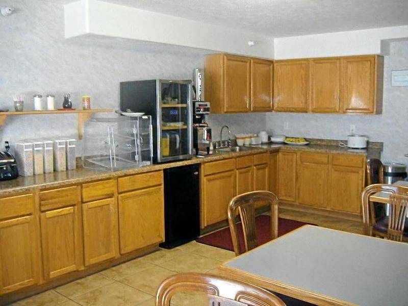 Victorian Inn image