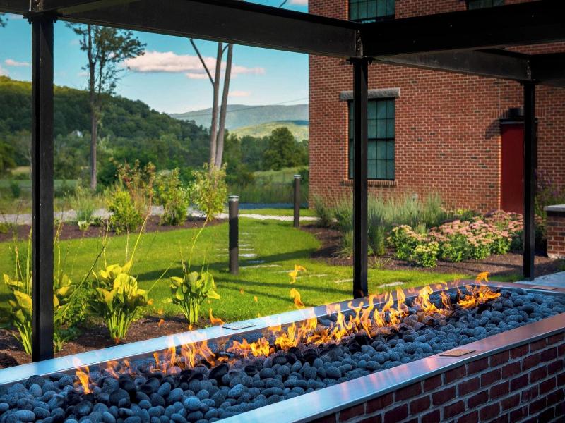 Fairfield Inn & Suites by Marriott Williamstown image