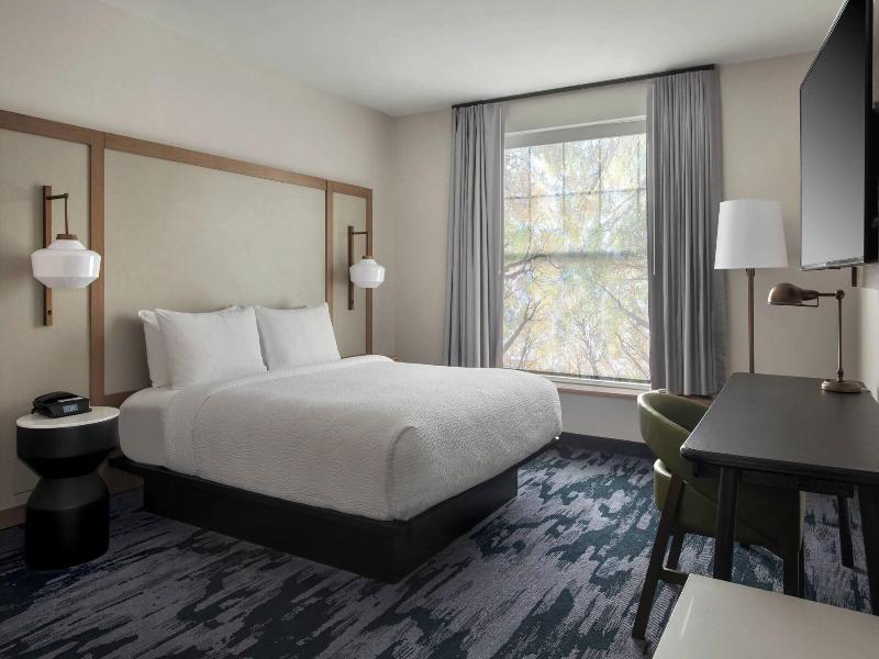 Fairfield Inn & Suites by Marriott Williamstown image