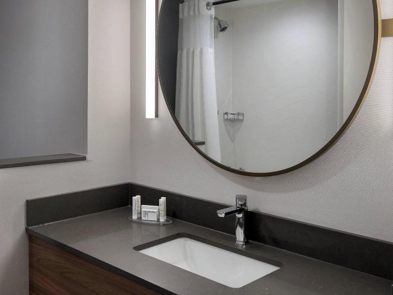 Fairfield Inn & Suites by Marriott Williamstown image