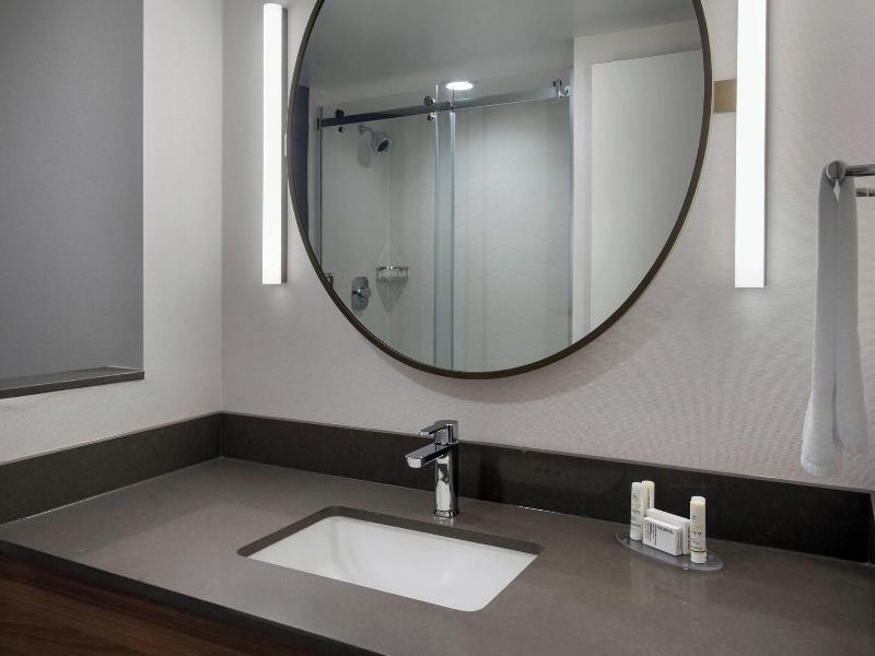 Fairfield Inn & Suites by Marriott Williamstown image