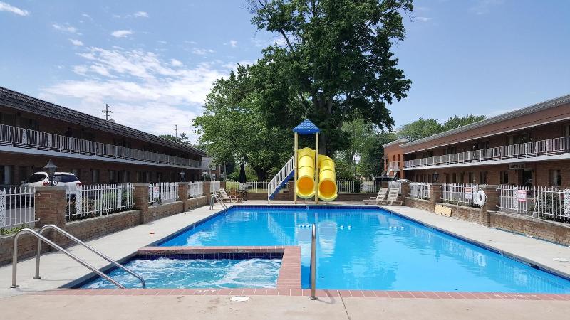 South Shore Inn image
