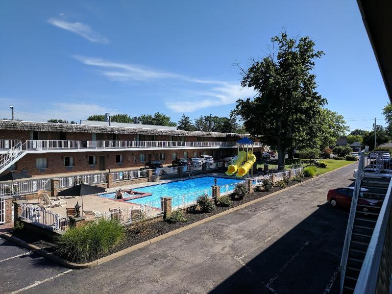 South Shore Inn image