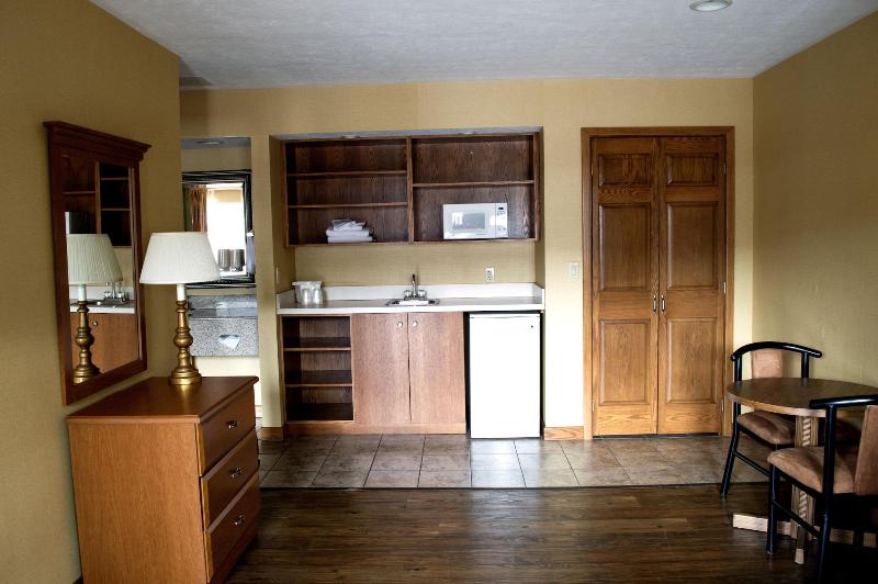 South Shore Inn image