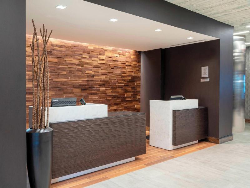 Courtyard By Marriott Cleveland Elyria image