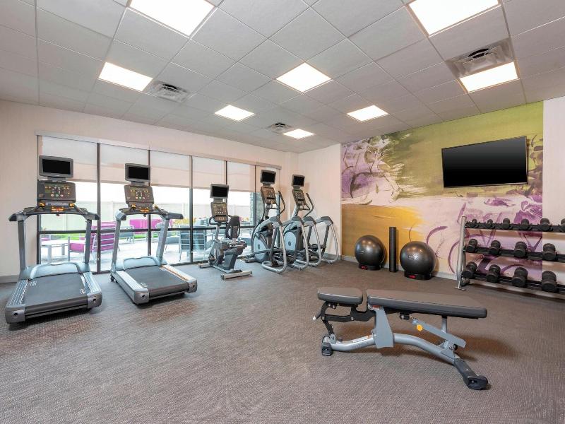 Courtyard By Marriott Cleveland Elyria image