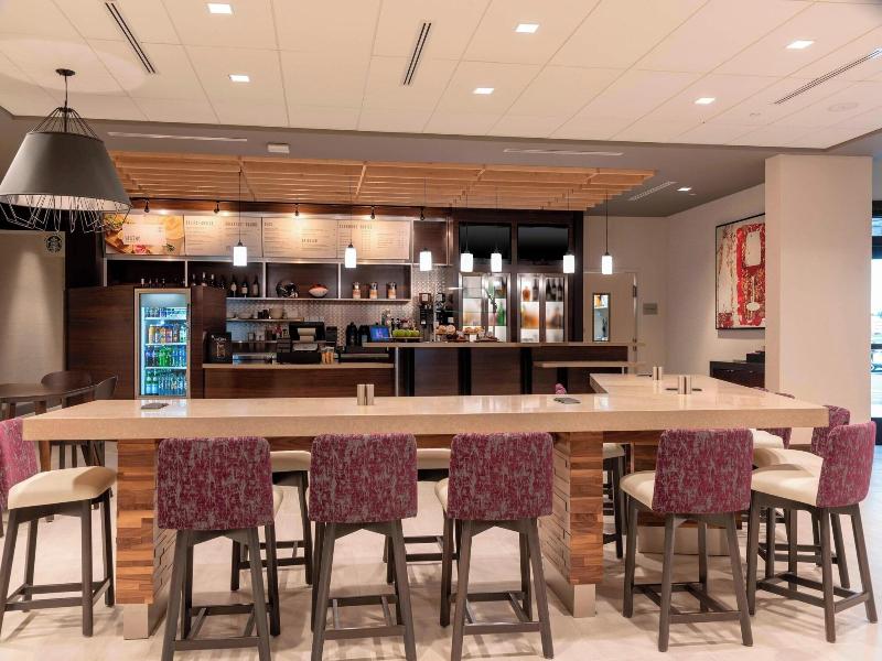 Courtyard By Marriott Cleveland Elyria image