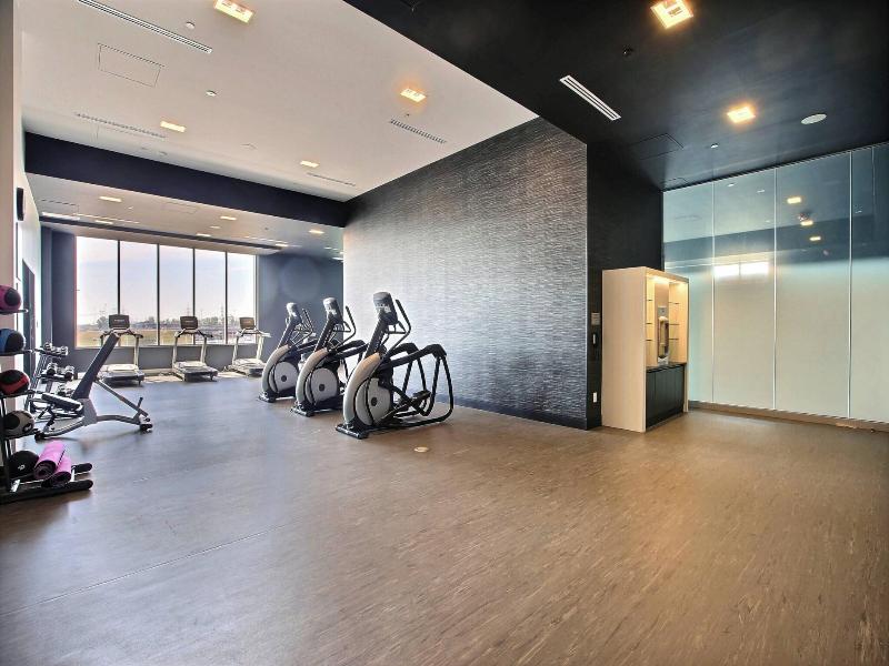 Courtyard By Marriott Montreal Brossard image