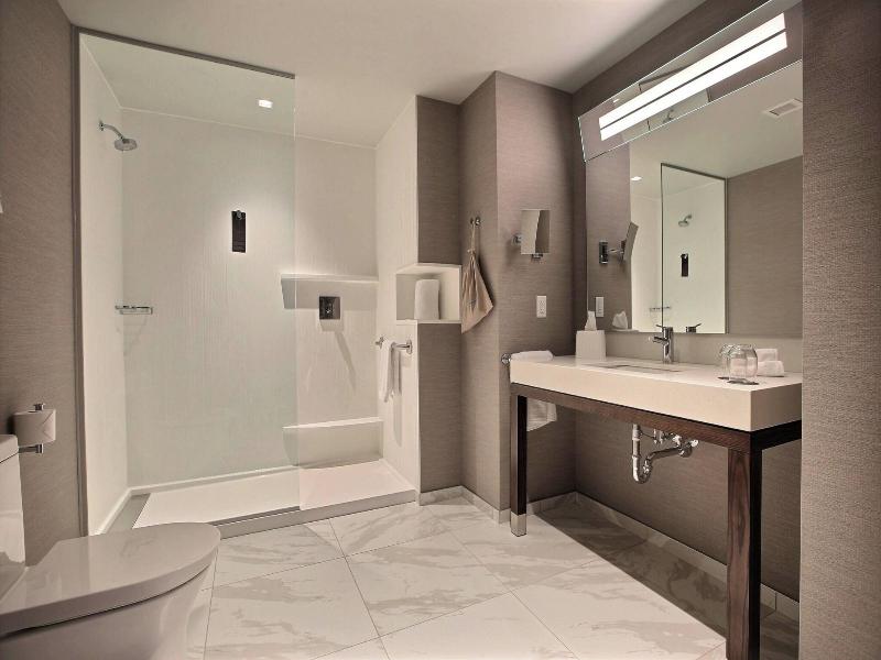 Courtyard By Marriott Montreal Brossard image