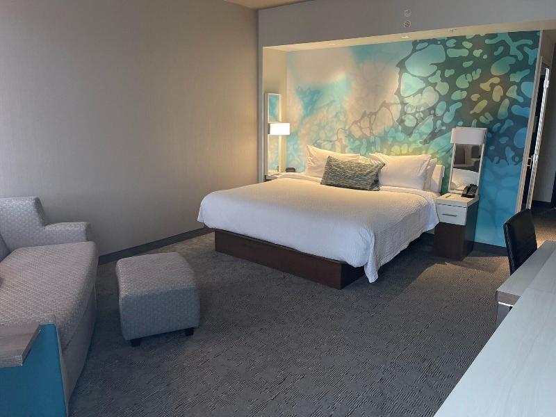 Courtyard By Marriott Montreal Brossard image