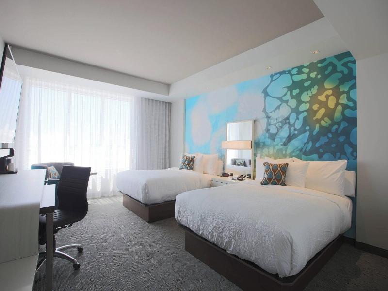 Courtyard By Marriott Montreal Brossard image