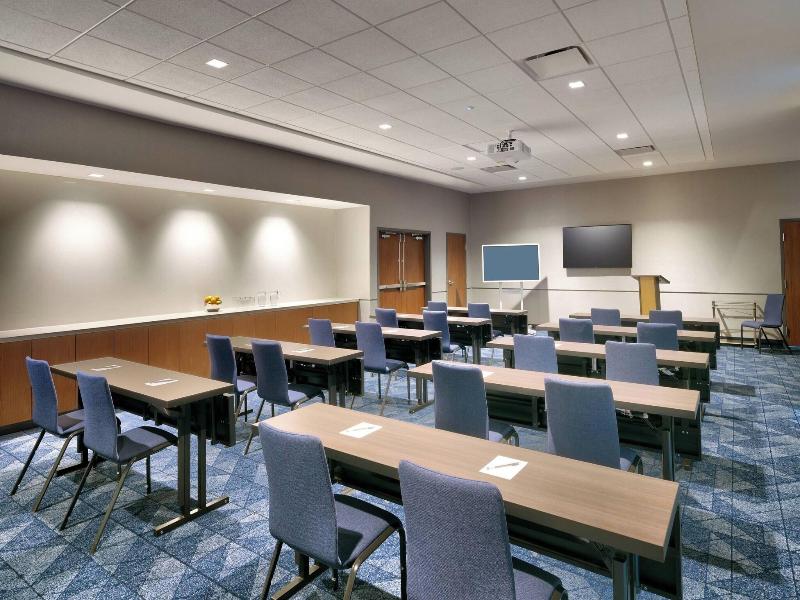 Courtyard By Marriott Ames image
