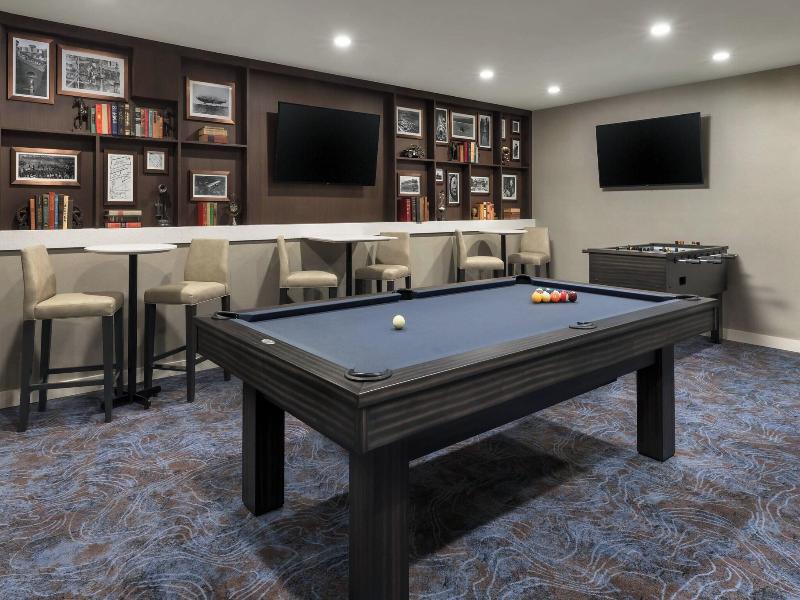 Residence Inn Long Island Garden City image