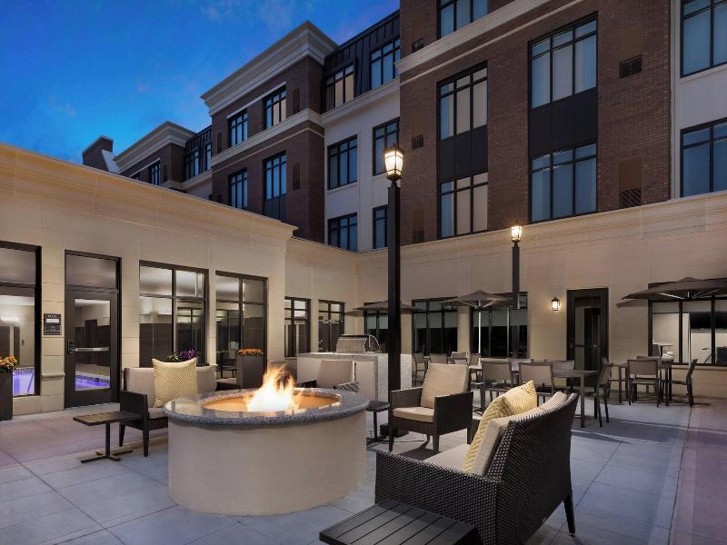 Residence Inn Long Island Garden City image