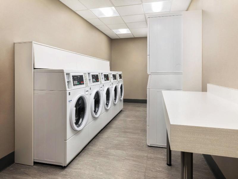 Residence Inn Long Island Garden City image