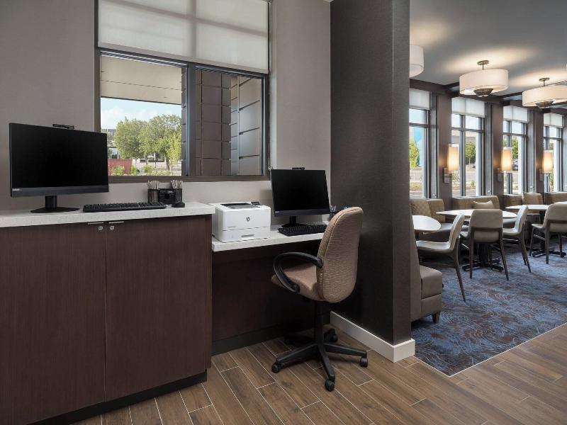 Residence Inn Long Island Garden City image