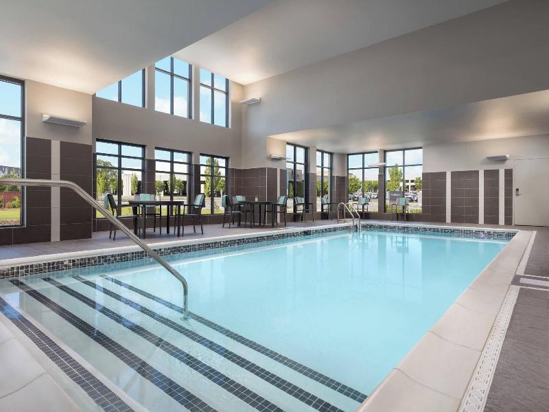 Residence Inn Long Island Garden City image