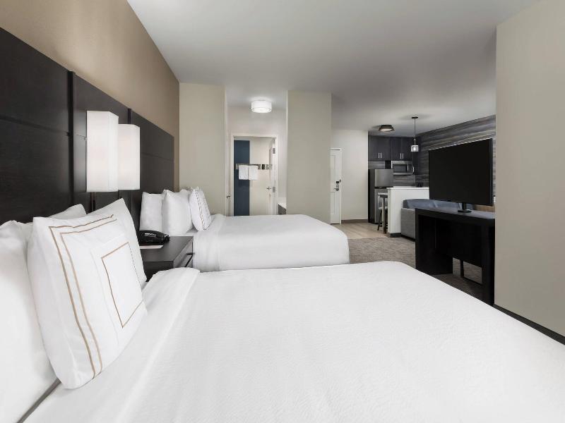 Residence Inn Long Island Garden City image