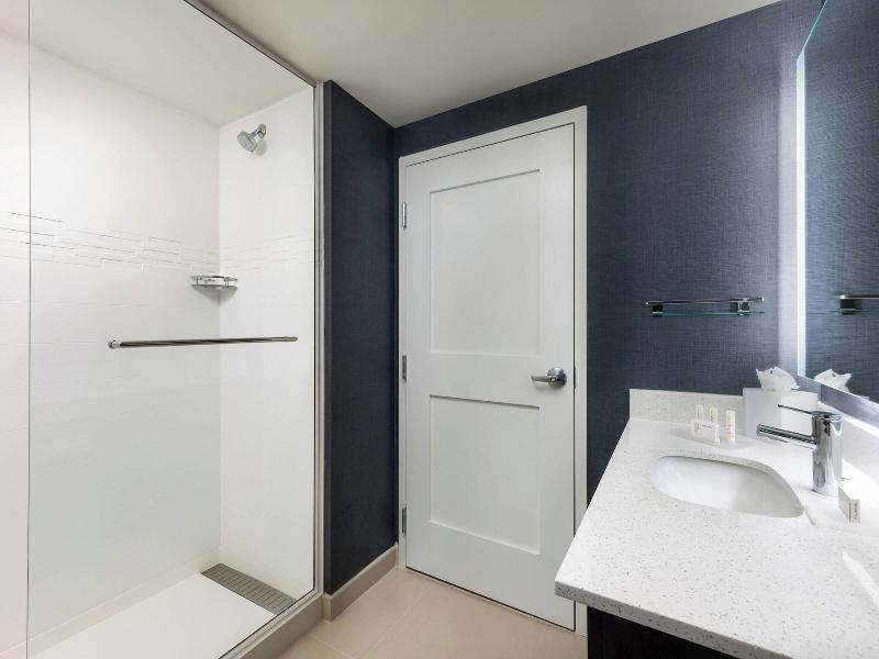 Residence Inn Long Island Garden City image