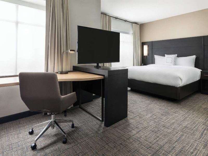 Residence Inn Long Island Garden City image