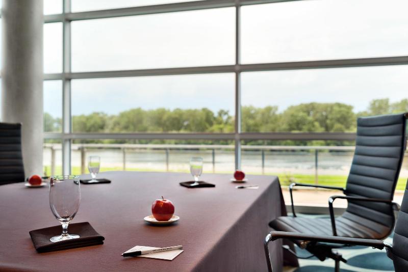 The Landing Hotel at Rivers Casino & Resort image