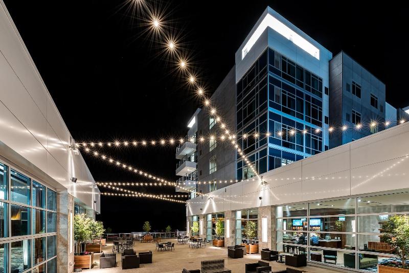 The Landing Hotel at Rivers Casino & Resort image