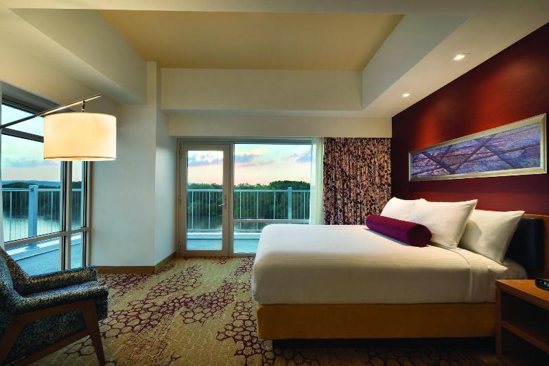The Landing Hotel at Rivers Casino & Resort image