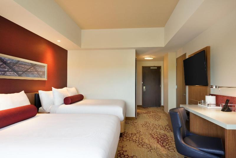 The Landing Hotel at Rivers Casino & Resort image