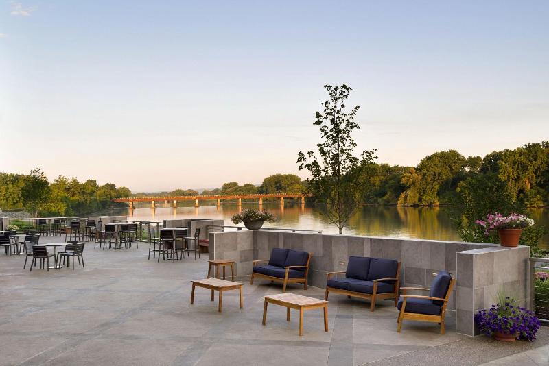 The Landing Hotel at Rivers Casino & Resort image