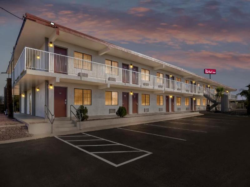 Red Roof Inn Tucson - Vail image