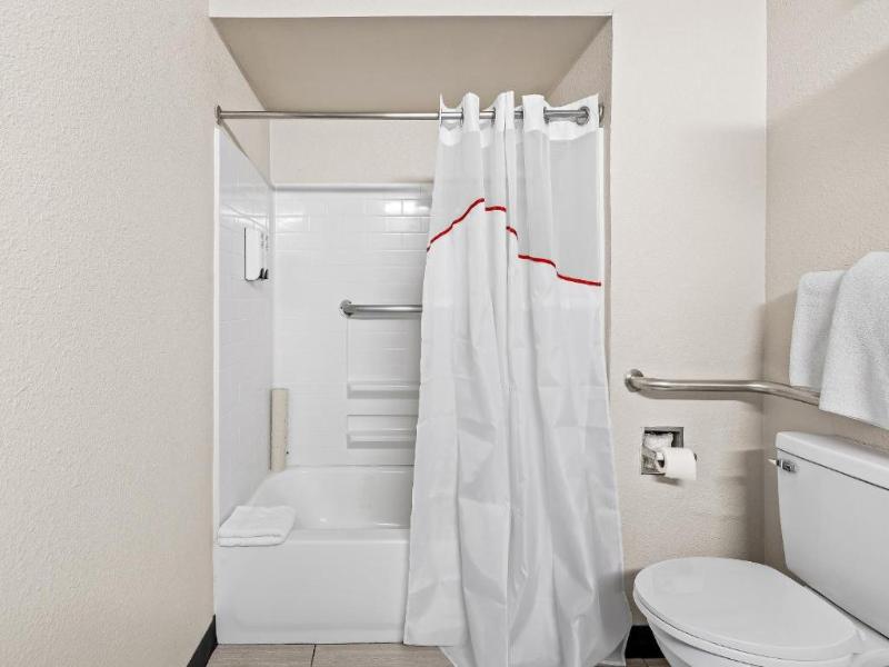 Red Roof Inn Tucson - Vail image