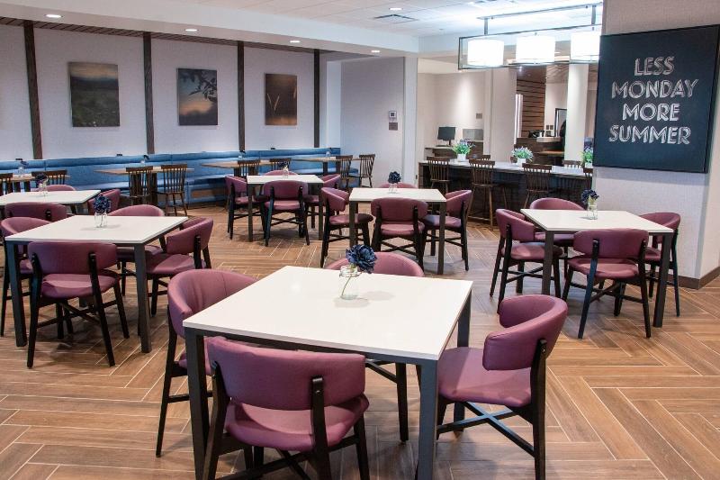 Fairfield Inn & Suites by Marriott Davenport Quad  image
