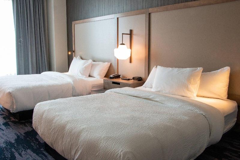 Fairfield Inn & Suites by Marriott Davenport Quad  image