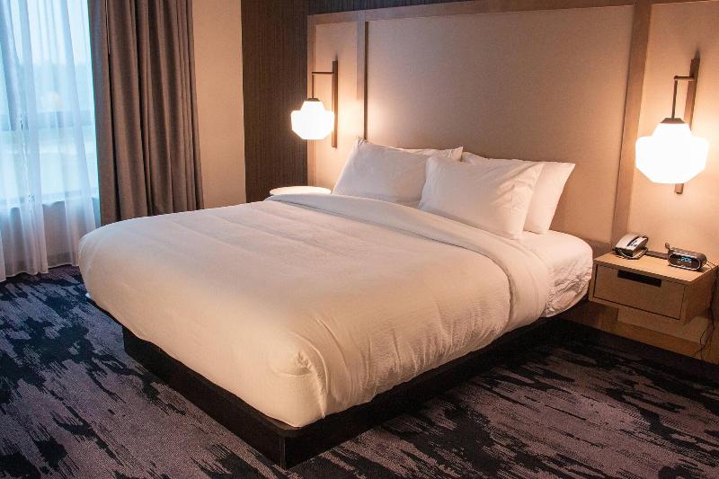 Fairfield Inn & Suites by Marriott Davenport Quad  image