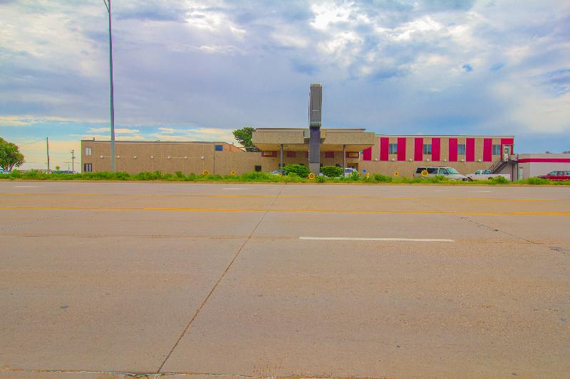 HomeTown Inn By OYO - Liberal, KS image