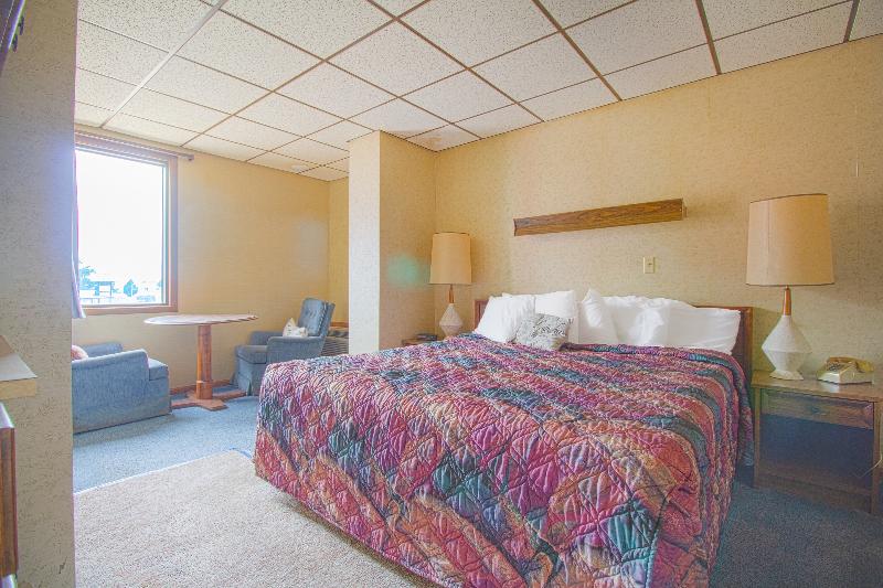 HomeTown Inn By OYO - Liberal, KS image