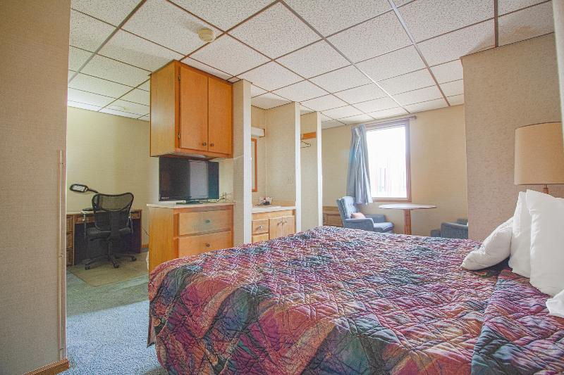HomeTown Inn By OYO - Liberal, KS image