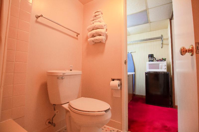 HomeTown Inn By OYO - Liberal, KS image