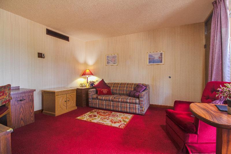 HomeTown Inn By OYO - Liberal, KS image