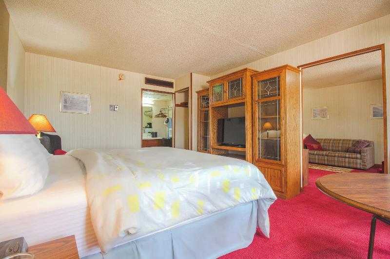 HomeTown Inn By OYO - Liberal, KS image